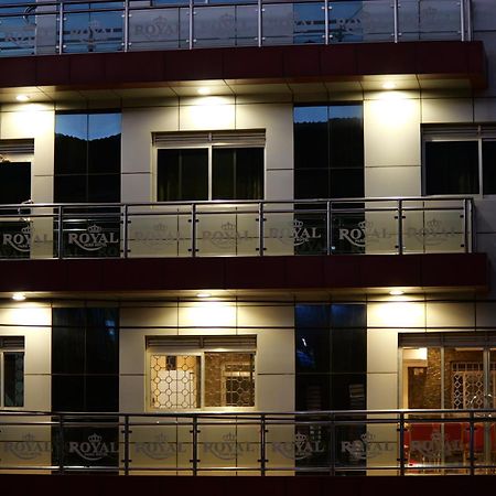 Royal Park Hotel ジンジャ エクステリア 写真