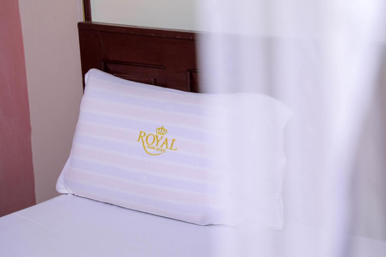 Royal Park Hotel ジンジャ エクステリア 写真